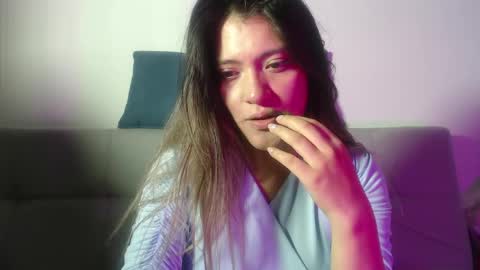 Snapshot of hanna__jones7 chatting on April 2026 01:01:02 AM Hanna online show from April 2026 01:01:02 AM