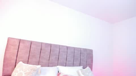 hanna_bunny15 online show from October 2025 08:43:02 PM