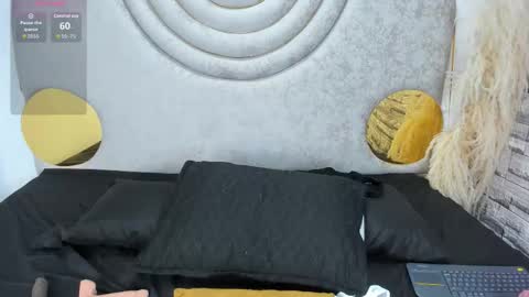 Hanna Castro online show from December 2025 02:10:02 PM