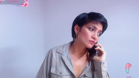 Snapshot of hanna_chloe chatting on December 2024 12:40:02 AM Sara online show from December 2024 12:40:02 AM