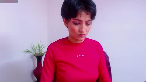 Snapshot of hanna_chloe chatting on December 2024 07:38:02 PM Sara online show from December 2024 07:38:02 PM
