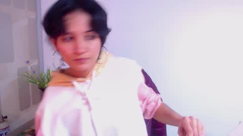 Snapshot of hanna_chloe chatting on March 2025 04:17:02 PM Sara online show from March 2025 04:17:02 PM