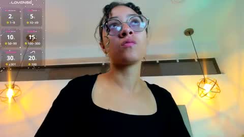 HANNA online show from October 2025 01:51:02 PM