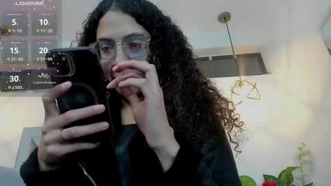 HANNA online show from November 2025 01:15:02 PM