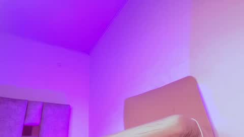 H A N A FOXX online show from April 2026 03:09:01 AM