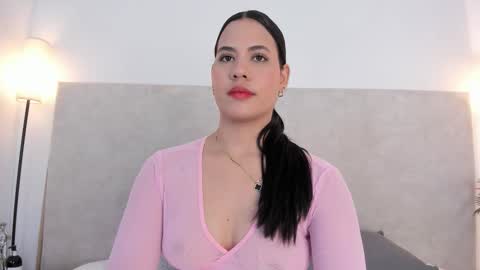 hanna_gomeez online show from March 2026 07:18:02 PM