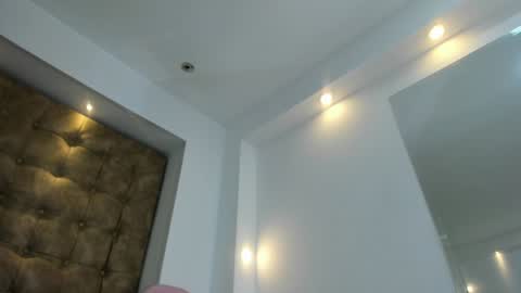 Snapshot of hanna_jadidi chatting on December 2024 07:00:02 AM Hanna online show from December 2024 07:00:02 AM