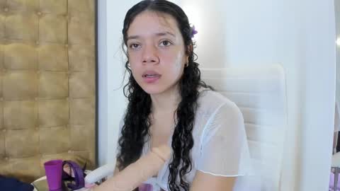 Snapshot of hanna_jadidi chatting on February 2025 04:15:01 AM Hanna online show from February 2025 04:15:01 AM