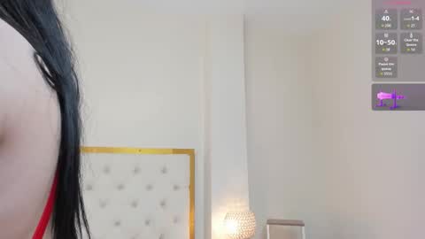     online show from December 2025 04:44:02 AM