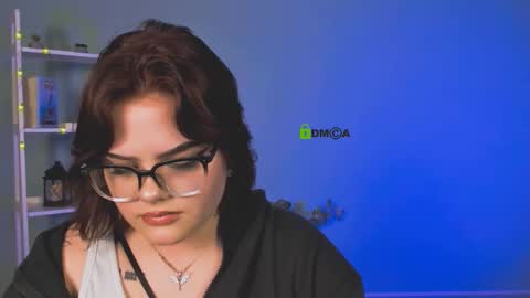 hanna_lips_ online show from December 2025 08:15:02 PM