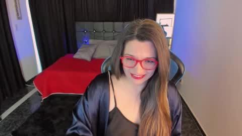 hanna_ma online show from October 2025 02:39:02 PM