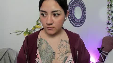 Camila online show from February 2025 01:02:01 AM