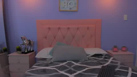 Hanna  online show from June 2026 02:24:02 AM
