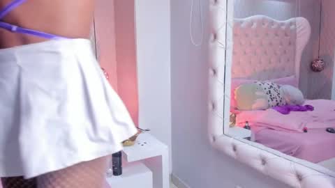 Snapshot of hanna_weston chatting on December 2024 05:40:02 AM hanna online show from December 2024 05:40:02 AM