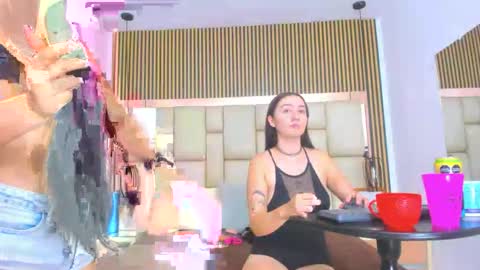 Snapshot of hannaandcherri chatting on December 2025 08:35:01 PM hannaANDcherri online show from December 2025 08:35:01 PM