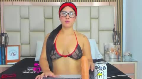 Snapshot of hannaclaire chatting on September 2025 05:09:01 AM HannaClaire online show from September 2025 05:09:01 AM