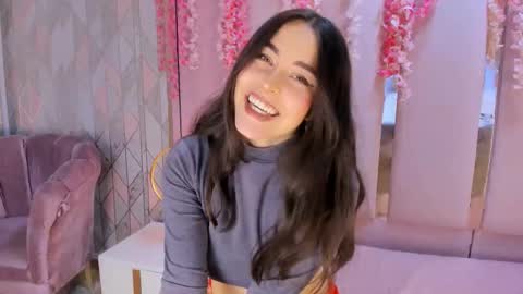 hannacollins_2 online show from September 2025 03:02:01 PM