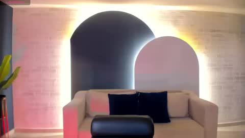 Snapshot of hannaconnor_ chatting on September 2025 03:39:02 AM Hanna Connor online show from September 2025 03:39:02 AM