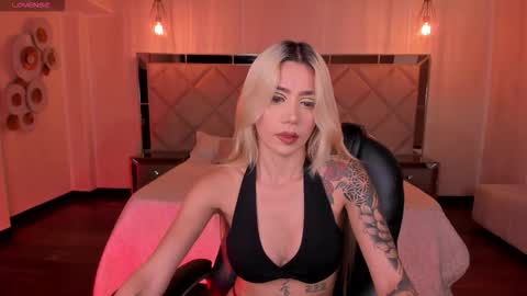 Snapshot of hannaconnor_ chatting on October 2025 11:20:02 PM Hanna Connor online show from October 2025 11:20:02 PM