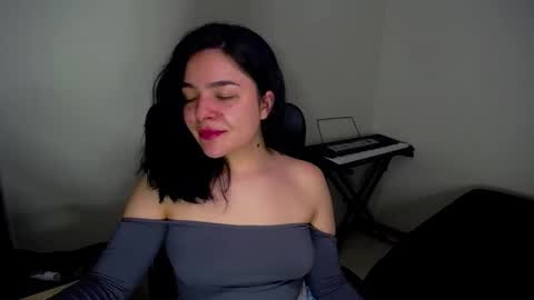 Aurora Sky online show from December 2024 04:44:02 AM