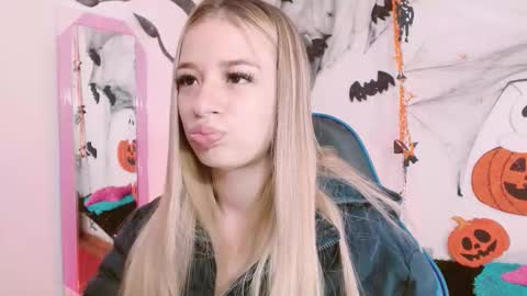 Hannah 027 online show from October 2025 10:37:01 AM