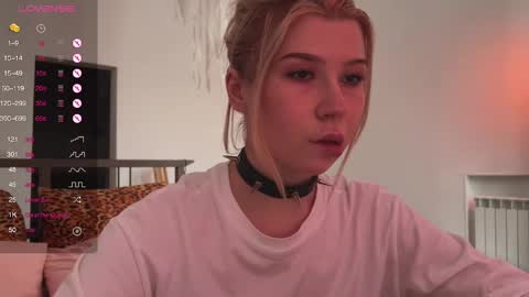 Snapshot of hannah_allin chatting on January 2025 01:00:01 PM Hannah Allin online show from January 2025 01:00:01 PM