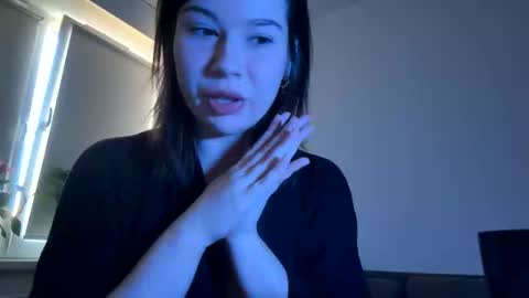 Hannah Allin online show from April 2026 01:16:01 PM