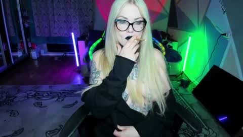 Snapshot of hannah_chaos chatting on February 2025 01:27:02 AM Hannah online show from February 2025 01:27:02 AM