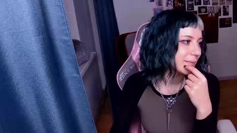 Snapshot of hannah_chaos chatting on March 2025 08:52:01 PM Hannah online show from March 2025 08:52:01 PM