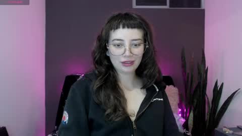 HannahHexx online show from April 2026 05:43:01 AM