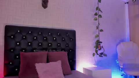 Hannah online show from February 2025 03:28:02 PM