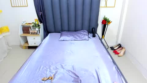 hannah_louissex online show from June 2026 10:56:01 PM