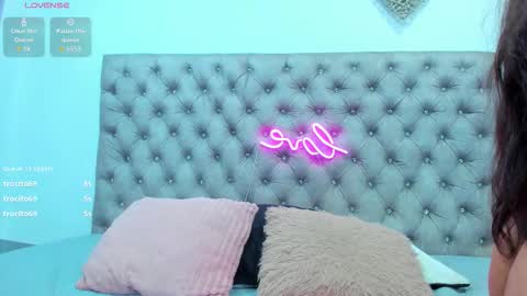 HANNAH MILLER online show from October 2025 05:53:02 PM