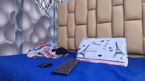 hannah_teehn online show from October 2025 07:22:02 PM