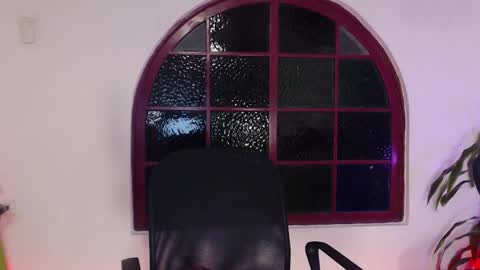 Snapshot of hannah_valhalla chatting on January 2025 03:49:02 AM Hannah online show from January 2025 03:49:02 AM