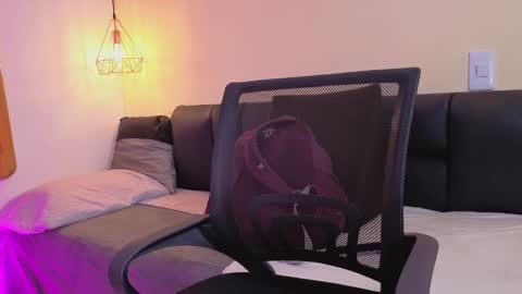 Hannah Williams online show from March 2026 08:30:01 PM