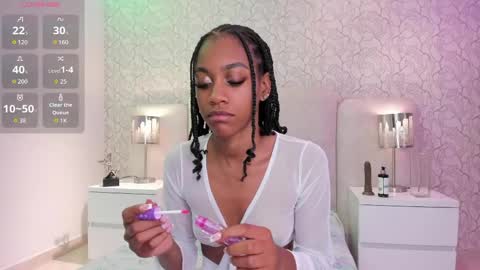 Snapshot of hannah_willian chatting on May 2026 12:23:01 PM online show from May 2026 12:23:01 PM