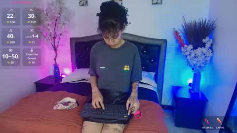 HannahBlue  online show from February 2026 12:23:02 PM