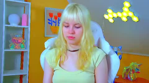 Snapshot of hannahhollis chatting on July 2026 06:15:01 AM Hannah online show from July 2026 06:15:01 AM