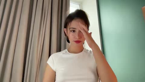 hannahinto online show from February 2026 12:30:02 PM