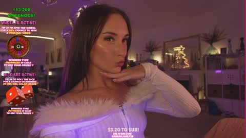 Snapshot of hannahjames710 chatting on December 2024 04:50:01 PM Hannah James online show from December 2024 04:50:01 PM