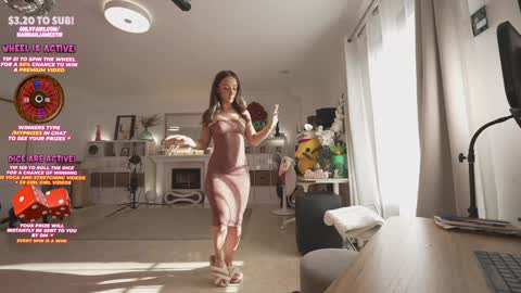 Snapshot of hannahjames710 chatting on October 2025 04:13:02 PM Hannah James online show from October 2025 04:13:02 PM
