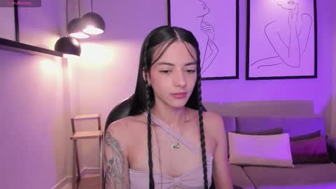 HANNAH J online show from November 2025 07:24:02 PM