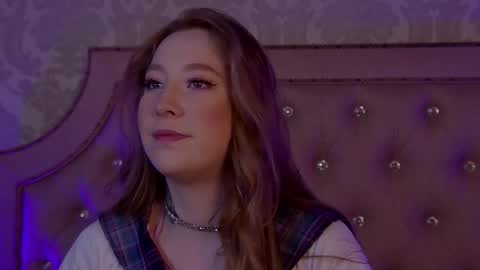 Pearl online show from November 2025 03:56:02 AM