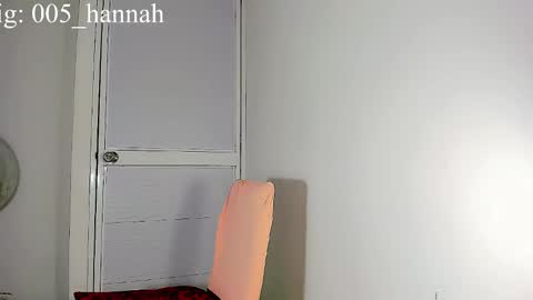 hannahsmit_ online show from October 2025 02:21:02 AM