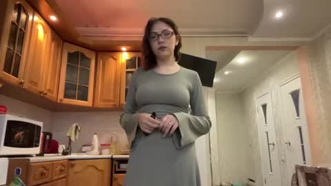 Snapshot of hannahsperberg chatting on June 2026 08:34:01 AM Alla online show from June 2026 08:34:01 AM