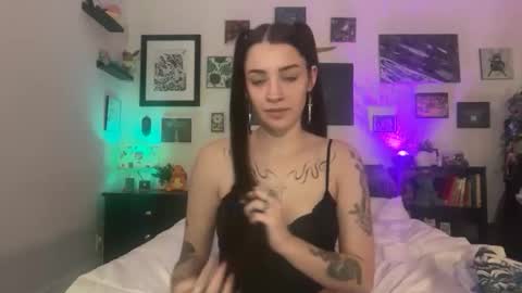 Hannah Taylor online show from February 2026 06:40:02 AM