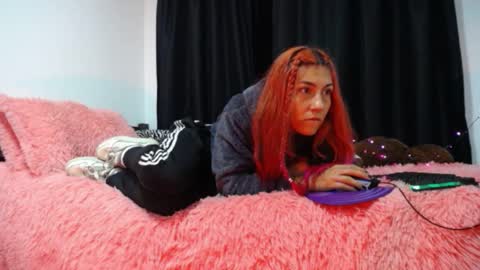 hannaqueen23 online show from October 2025 12:30:02 AM