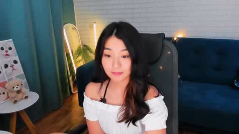 hannarosie online show from December 2024 07:36:01 PM