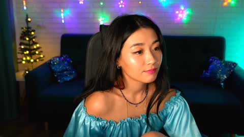 hannarosie online show from December 2024 04:27:02 PM